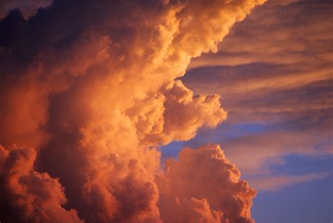 Dramatic Clouds Close Up Sunset Dramatic Colorful Cumul Flickr