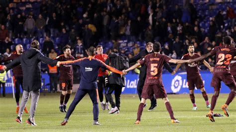 Barcelona se proclama Campeón de La Liga tras vencer a La Coruña