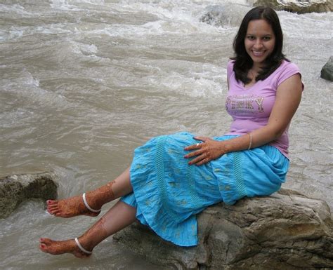 indian desi girls in pint shirt inside river full hd photos beautiful desi sexy girls hot