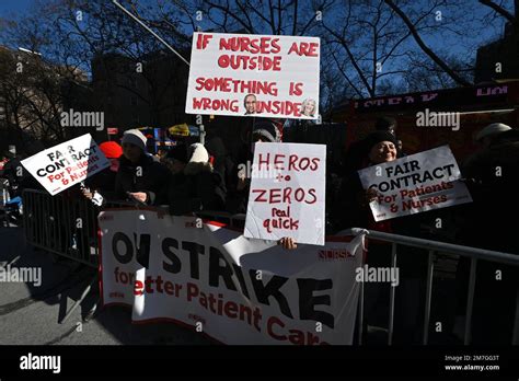 New York Usa Th Jan Nurses Stage A Strike In Front Of Mt Sinai Hospital In The