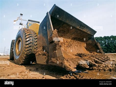 Wheel Loader This Is The Largest Wheel Loader Produced In The World In