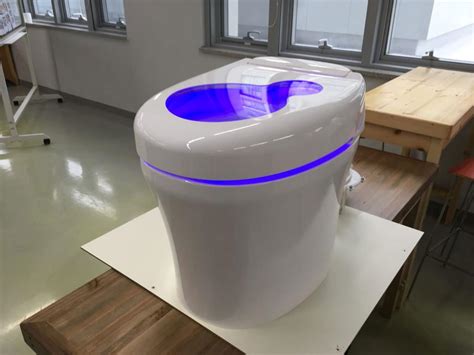 South Korean Eco Friendly Toilet Turns Poop Into Green Energy
