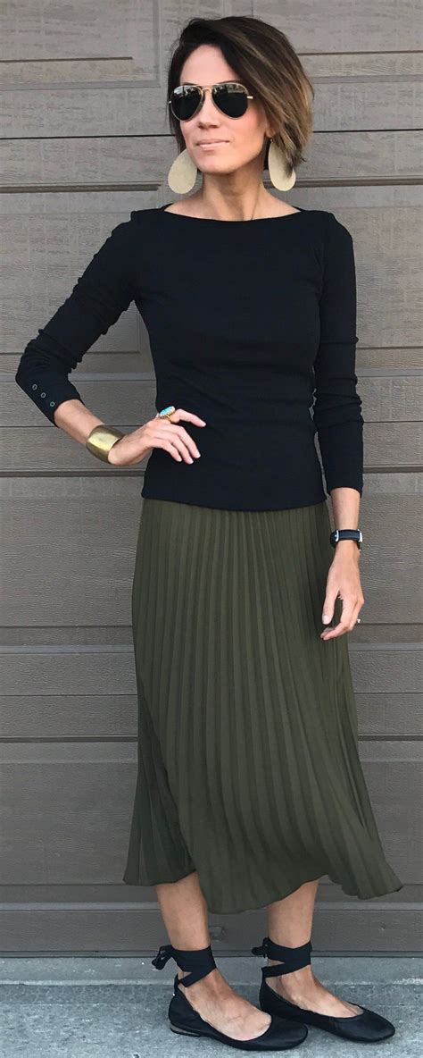 Pin By Dakota Olivia Connor On Fashion Favorites Green Maxi Skirt