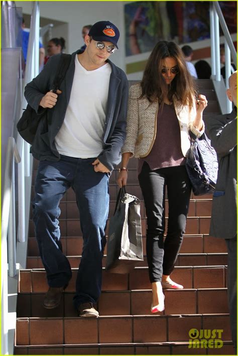 Celeb Diary Ashton Kutcher And Mila Kunis Lax Airport