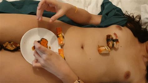 Nyotaimori And Enjoying Sushi On Cum Dip Sauce Peachy Handiworks Clips