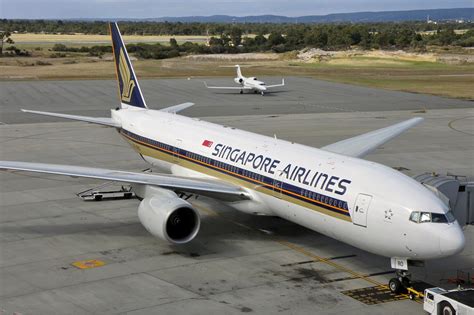 The boeing 777 300 is significantly longer than the boeing 777 200 by 10 metres. File:Singapore Airlines Boeing 777-200ER PER Koch-3.jpg ...