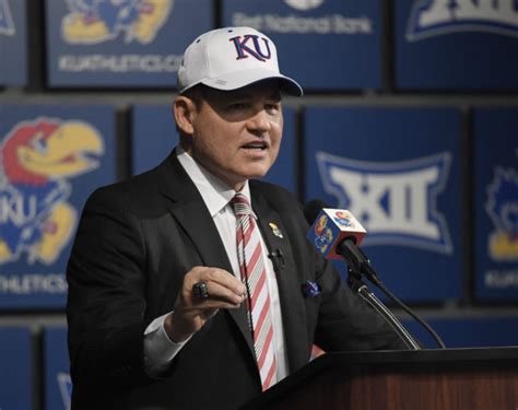 New Ku Football Coach Les Miles Wants To Finish Career With Championships News Sports Jobs