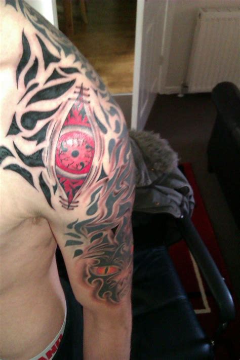 They look amazing when the tattoo artist gets the correct idea. naruto tattoo designs - Recherche Google | Naruto ...