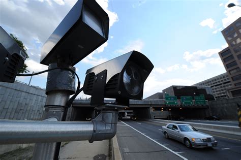 Red Light Cams Linked to Increased Rear-End Collisions | TIME
