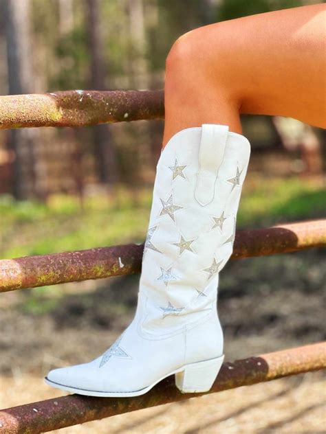White Cowgirl Boots With Stars
