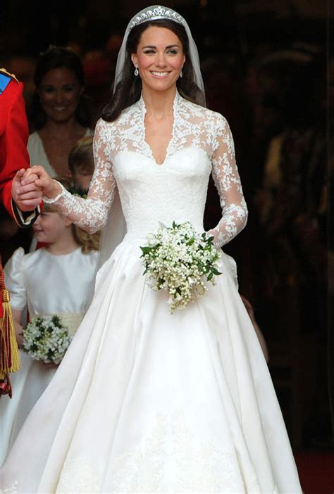 When common folks like you and i get married, we know the effort, planning and love, all of which goes into making it a grand ceremony. Kate Middleton news: The Duchess had a second wedding ...