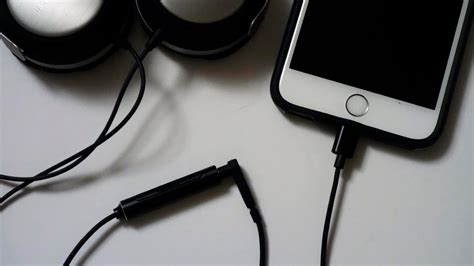 Replace Your Dubious Iphone 7 Headphone Dongle With This 40 Lightning