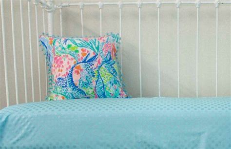21 posts related to lilly pulitzer bedding navy. https://www.etsy.com/listing/625635556/bumperless-crib ...