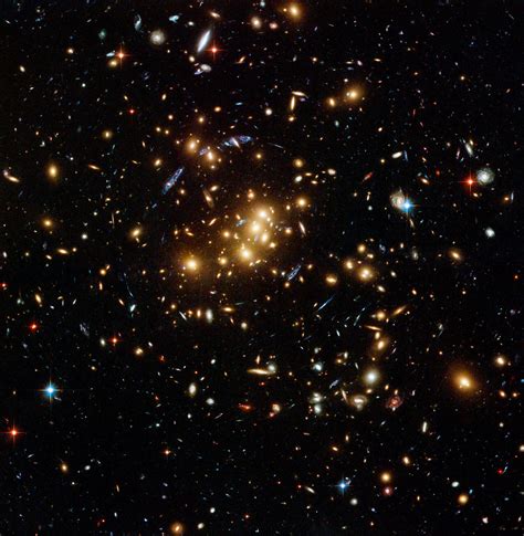 Esa The Galaxy Cluster Zwcl 002417