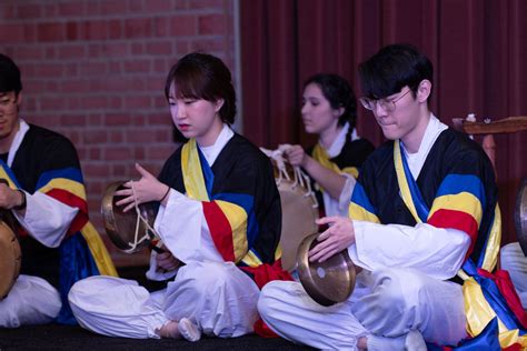 Korean Culture Night fills Grand Hall with bass and beats