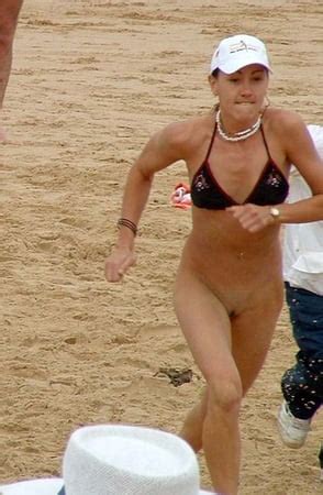 See And Save As Bottomless Girl Wins A Nude Beach Competition Porn Pict