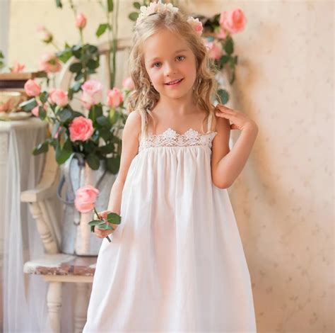 Free Shipping 2018 New Summer Princess Pijamas White Nightdress Girls