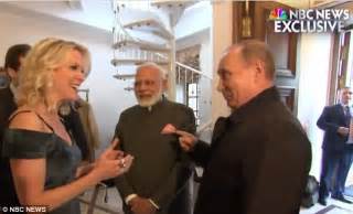 Megyn Kelly Dons Velvet Dress For Vladimir Putin Interview Daily Mail