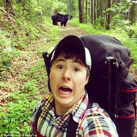 Bear Selfies Spark Safety Fears Across America Daily Mail Online