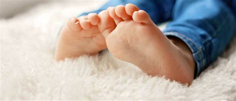 Neues Symptom Bei Kindern Ausschlag An Den Füßen