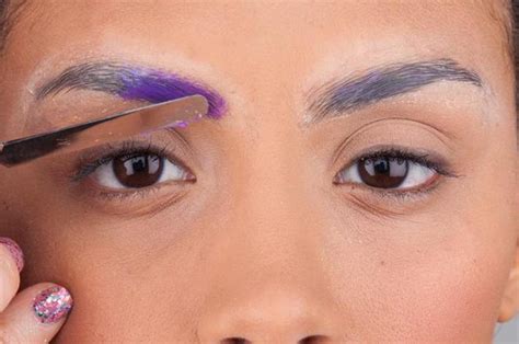 Learn a few tricks to reshape your eyebrows, without concealing them or using a glue stick!*check out the new updated video on how to change the shape of. Erase Eyebrows With This Cool Glue Stick Trick :: FOOYOH ...