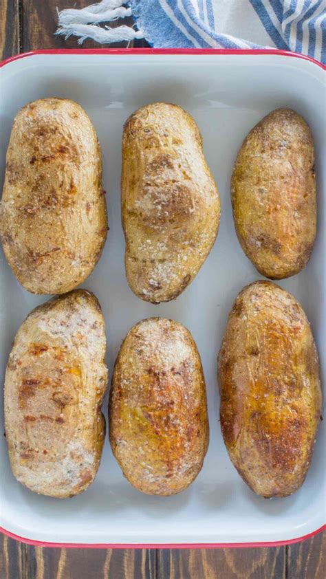 How Long To Bake A Baked Potato At 425 Easy Oven Roasted Potatoes