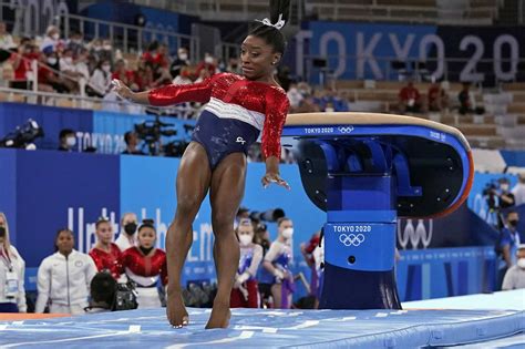Simone Biles Protects Herself From Pressure Of Tokyos Cursed Olympics
