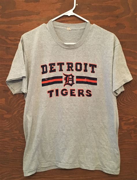 Vintage Detroit Tigers 1980s Mlb Baseball Screen Stars Sports Etsy Modern Shirts Sports