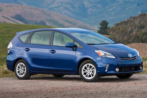 2012 Toyota Prius V 5 Reasons To Buy Video Autotrader