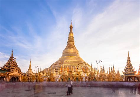 Magazine Jetsetter Buddhist Temple Shwedagon Pagoda Temple