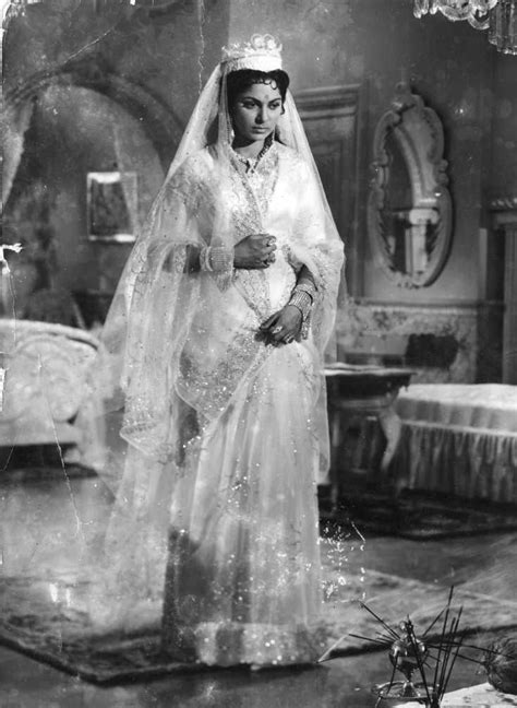 pin by vijay rughani on waheeda rehman vintage bollywood indian bridal fashion indian star