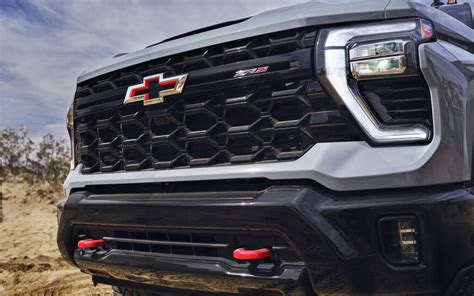 Watch Chevy Adds Silverado Hd Zr2 And Zr2 Bison To Refreshed 2024