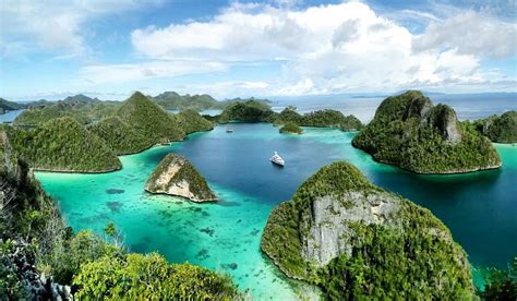 Raja Ampat Papua Wisata Alam Bawah Laut Paling Wow Di Wilayah Timur