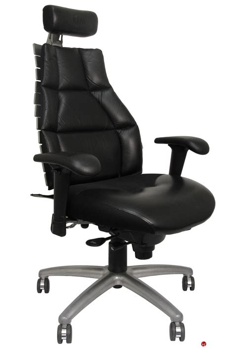 Lightweight plastic desk chairs are often used as task chairs as they are easier to push back and pull forward. Ergonomic High Back Office Chair | Minimalist Desk Design Ideas