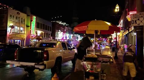 If you find yourself in nashville, you'll probably want to spend an evening. Downtown Nashville at Night (Nashville, Tennessee) | ThinkTank Nashville City Guide