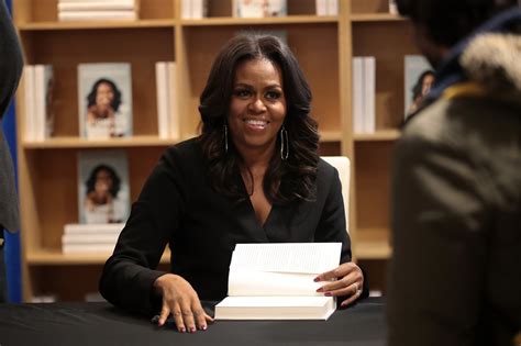 Michelle Obamas Memoir To Become Bestselling In History Popsugar