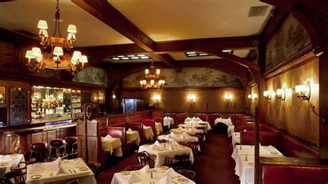 Musso And Frank Grill In 2020 Classic Restaurant Restaurant Colorful