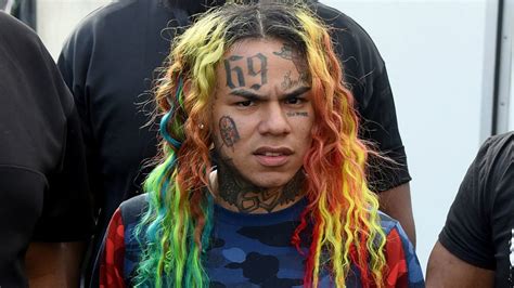 6ix9ine Teases New Music Gets The Okay From Judge To Film Videos Iheart