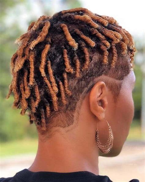 One of the most popular pairings, the twist with a fade is a modern modification to the natural style. 27 Marvelous Twist Hairstyles for Women to Try This Year