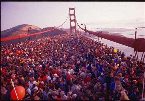 32 Years Ago 300 000 People Flattened The Golden Gate Bridge