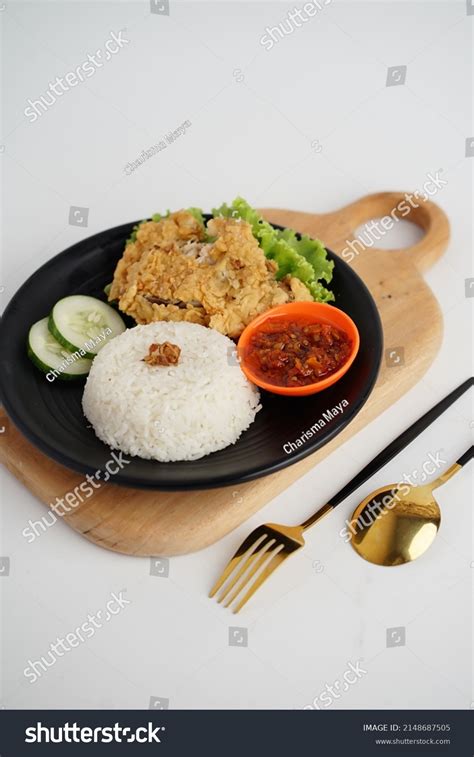 Ayam Goreng Geprek Pecel Ayam Sambal Stock Photo 2148687505 Shutterstock