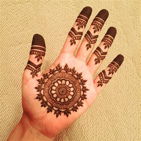 See more ideas about henna designs hand, mehndi designs, latest mehndi designs. 125+ New Simple Mehndi/Henna Designs for Hands - Buzzpk