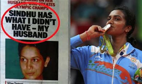 Pv sindhu with her father. Twitterati enraged as Mumbai Mirror's headline misquotes Gopichand's wife - India.com