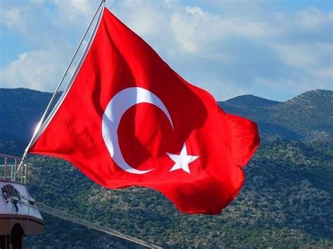 Dalgalanan Türk Bayrağı Resimleri Ay Yıldızlı Bayrağımız