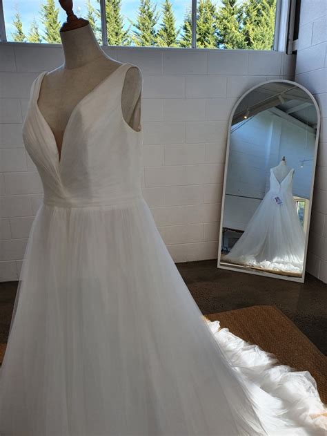 Stella York 6964 Sample Wedding Dress Stillwhite