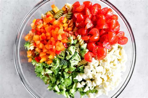 Italian pasta salad bursting with your favorite italian fixings with the best italian dressing all on your table in 25 minutes! Italian Pasta Salad - The Gunny Sack