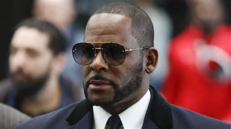 R Kelly Faces 11 New Sex Crime Charges In Chicago
