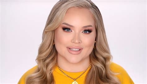 Nikkie Tutorials Came Out As A Trans Under Bad Circumstances The Mary Sue