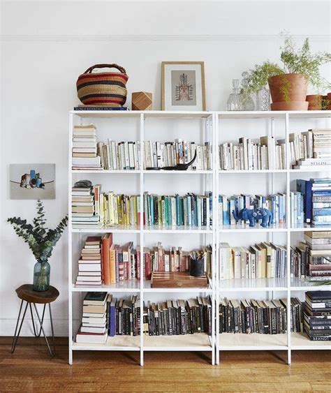 40 Best White Apartments Design Ideas With Clever Bookshelves Bold