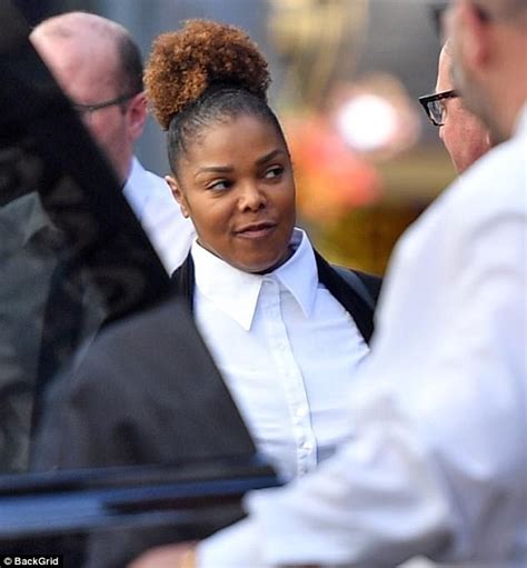 Janet Jackson Appears At High Court For Divorce Hearing Daily Mail Online